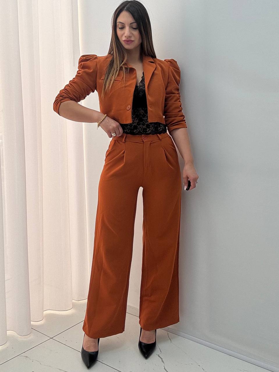 photo_5913483124468207894_y